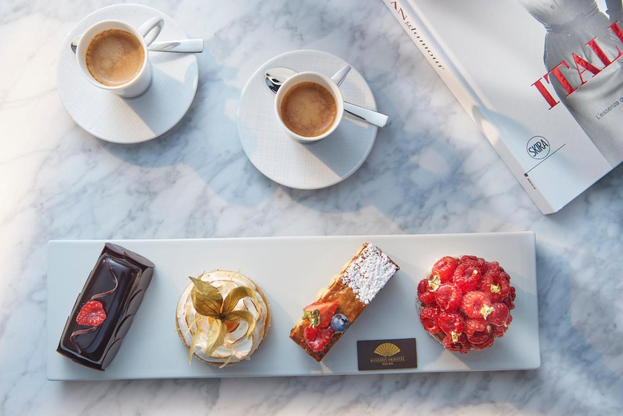 Hotel Mandarin Oriental, Milano Esterno foto