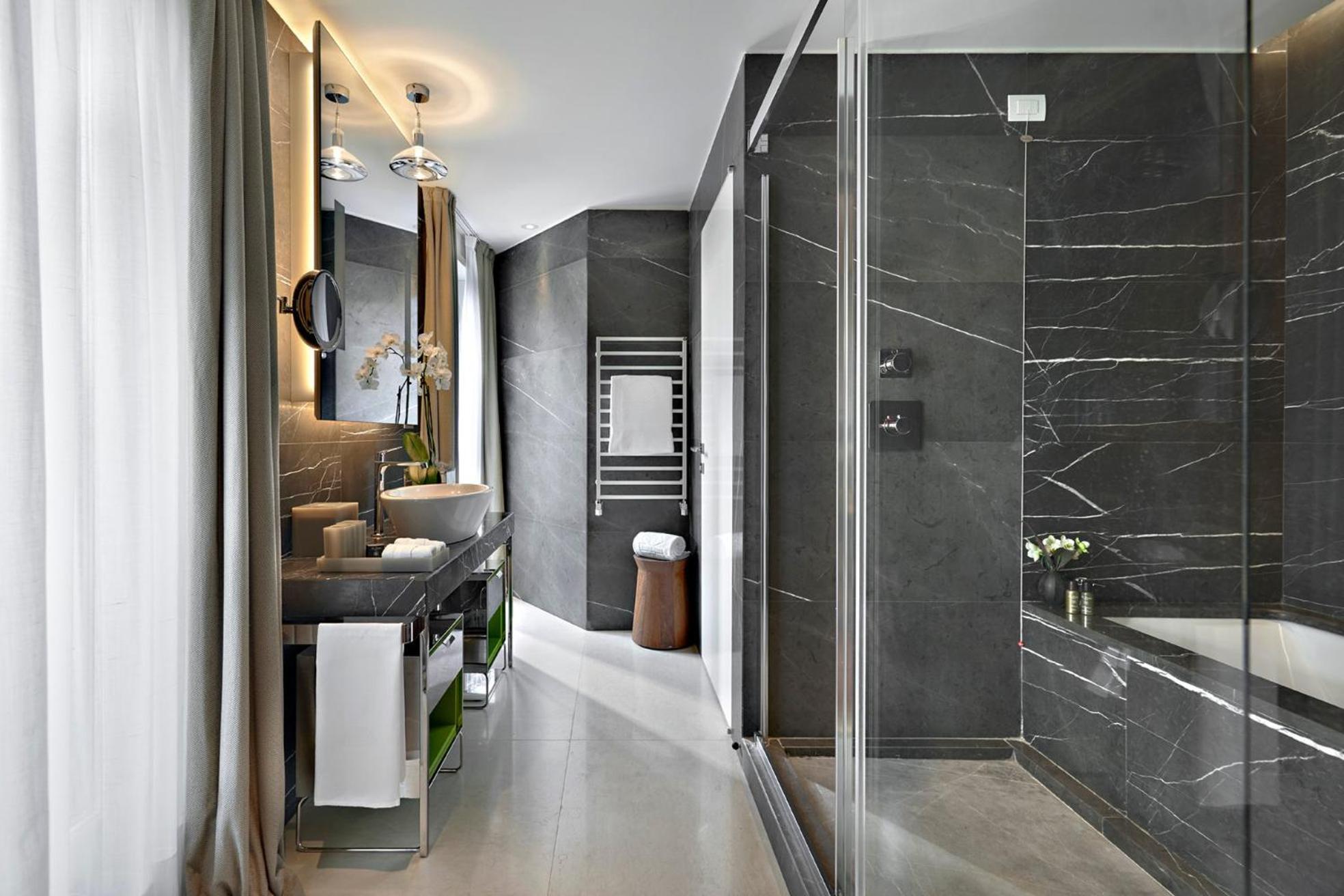 Hotel Mandarin Oriental, Milano Esterno foto