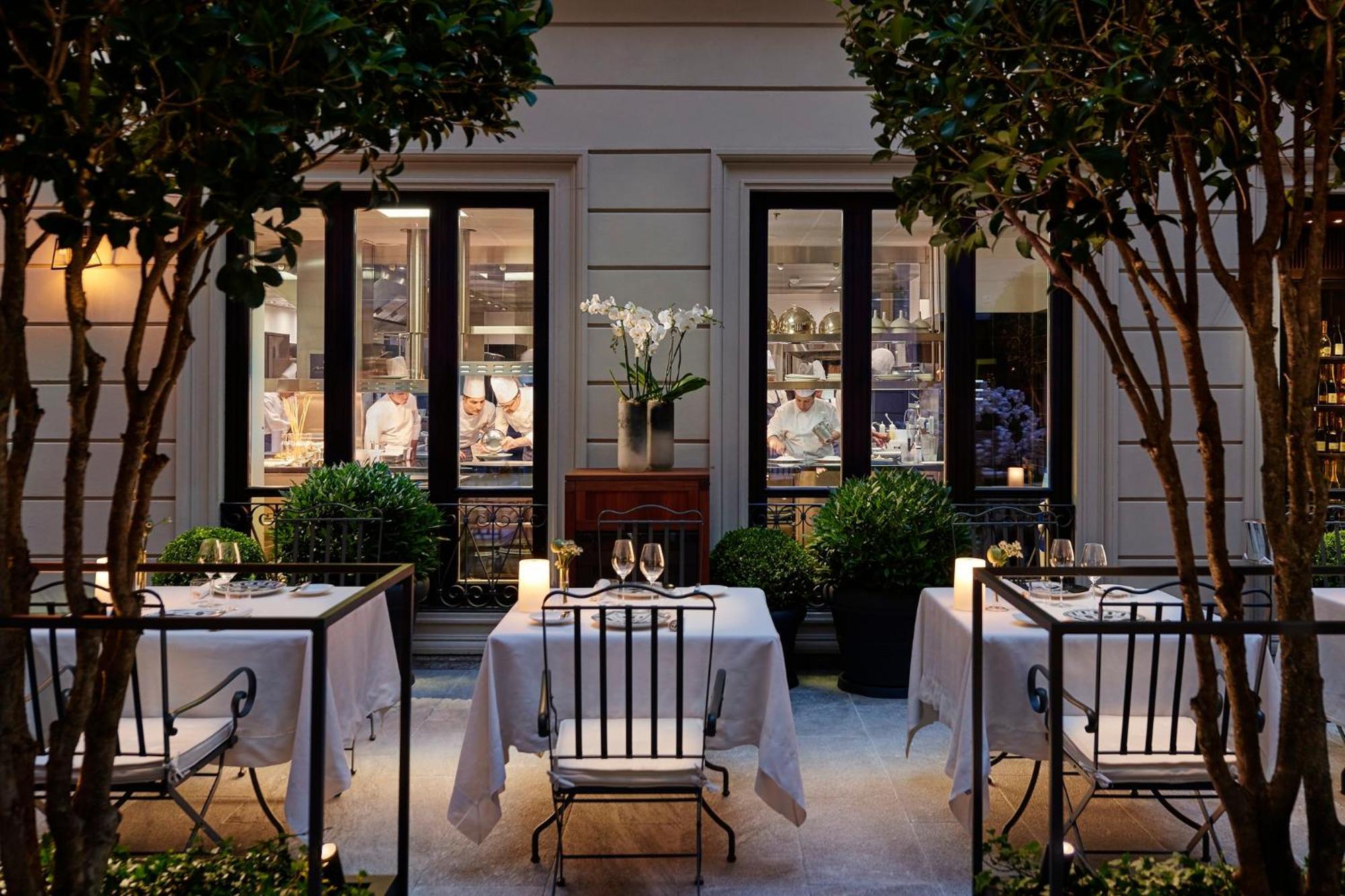 Hotel Mandarin Oriental, Milano Esterno foto